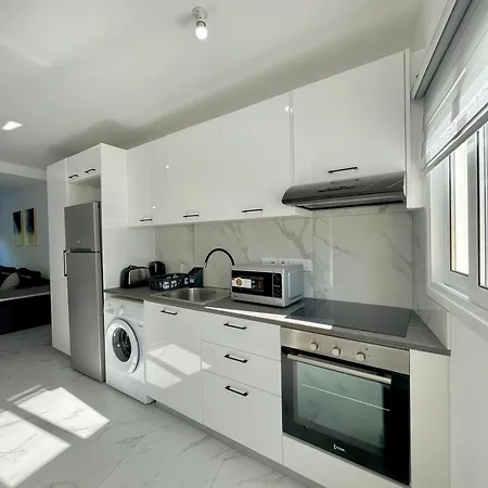 בית נופש Serenity House בורוקליני