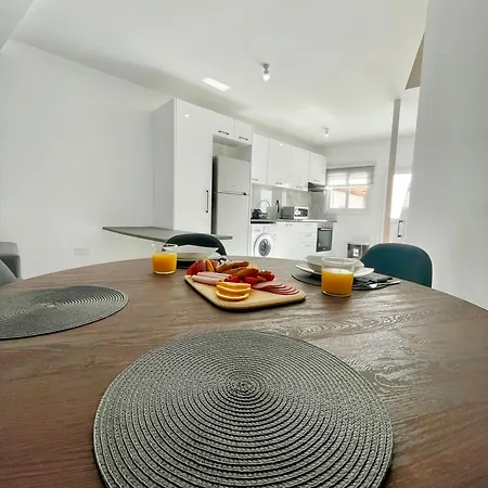 Serenity House בית נופש