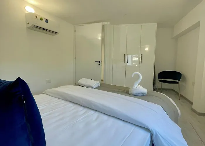 Semesterbostad Serenity House *