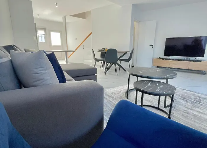 Serenity House Semesterbostad *